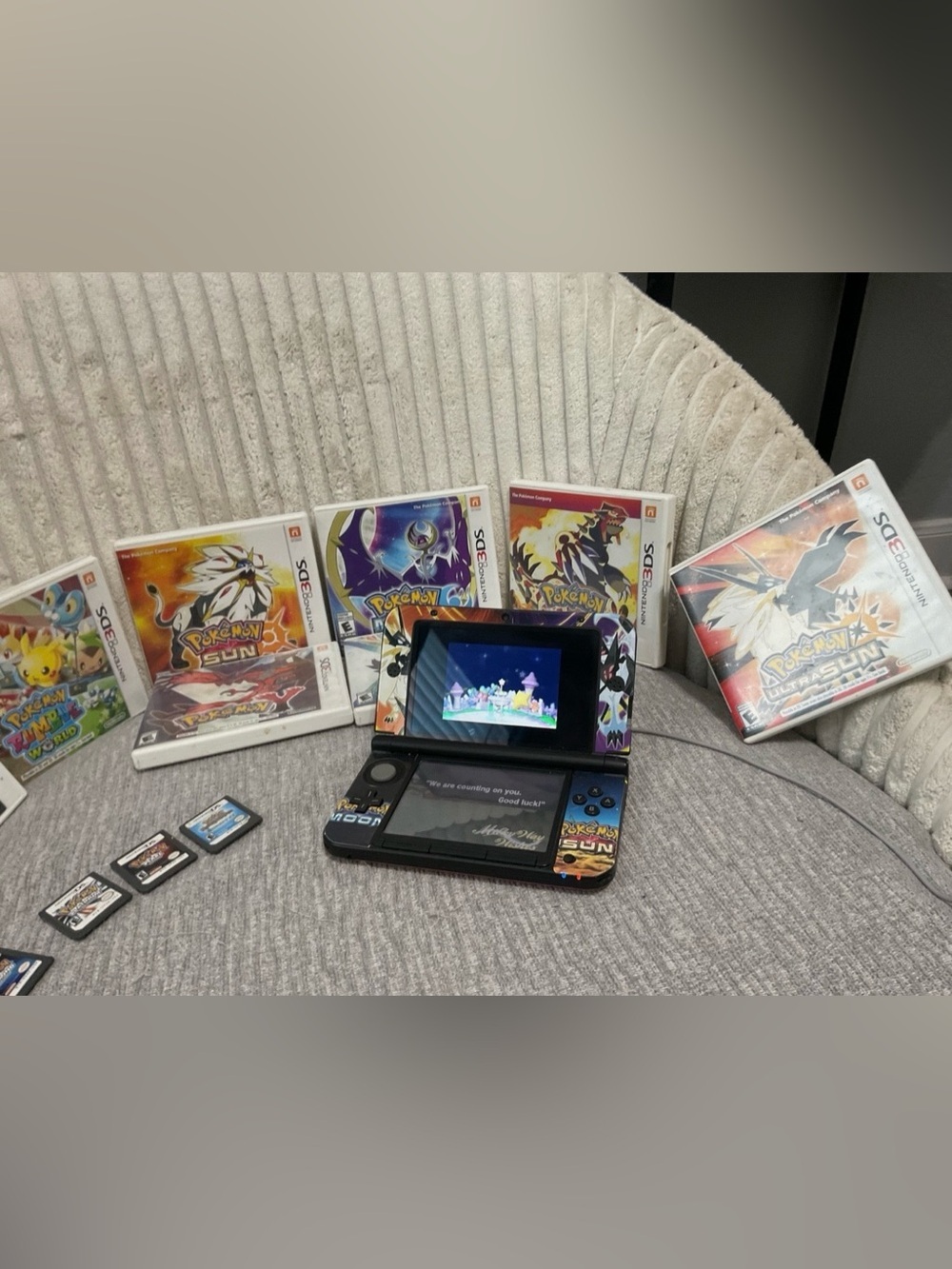 Nintendo 3DS XL with 11 games - Picture 8 of 13